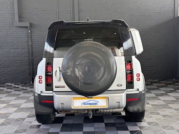 Used Land Rover Defender 2021 for sale - 77806624: Photo