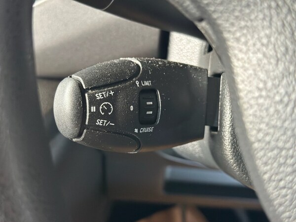Used Peugeot Partner Tepee 2017 for sale - 75502727: Photo 32