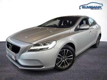 2017 (17) - 2.0 D2 Momentum Hatchback 5dr Diesel Manual Euro 6 (s/s) (120 ps)
