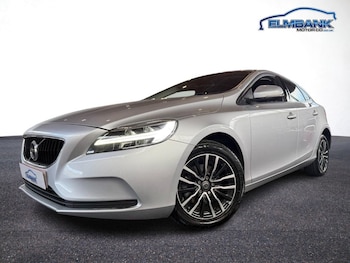 Used Volvo V40 2017 for sale - 75410854: Photo