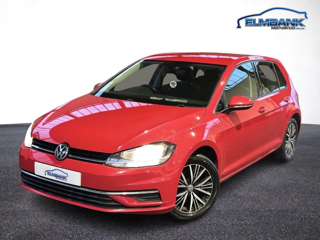 Used Volkswagen Golf 2017 for sale - 76559420: Photo 2