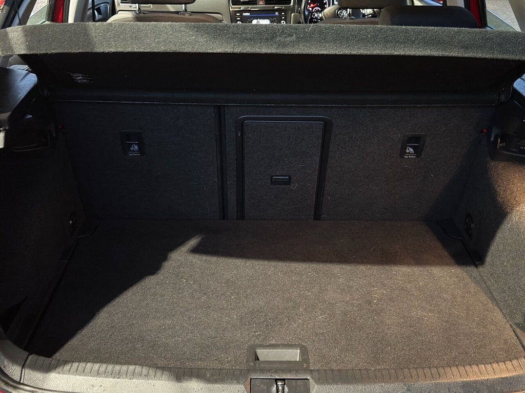 Used Volkswagen Golf 2017 for sale - 76559420: Photo 21