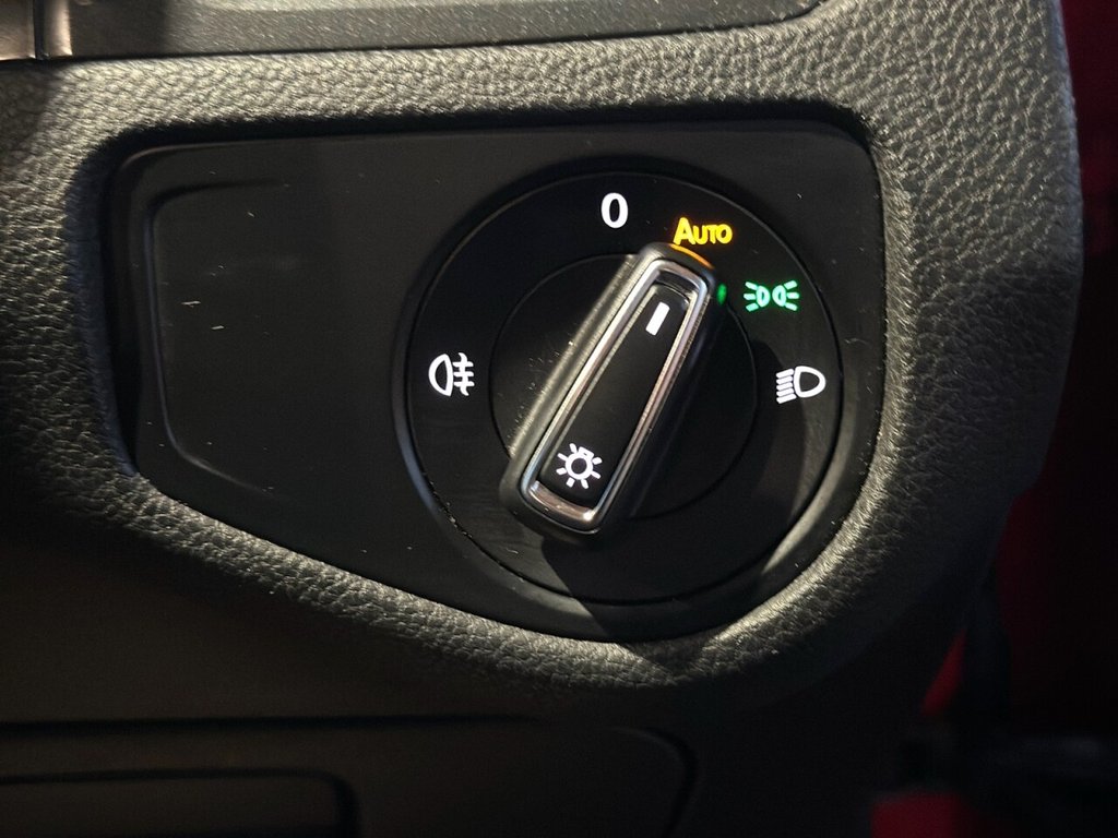 Used Volkswagen Golf 2017 for sale - 76559420: Photo 31