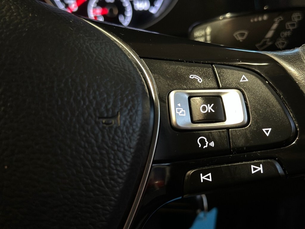 Used Volkswagen Golf 2017 for sale - 76559420: Photo 34