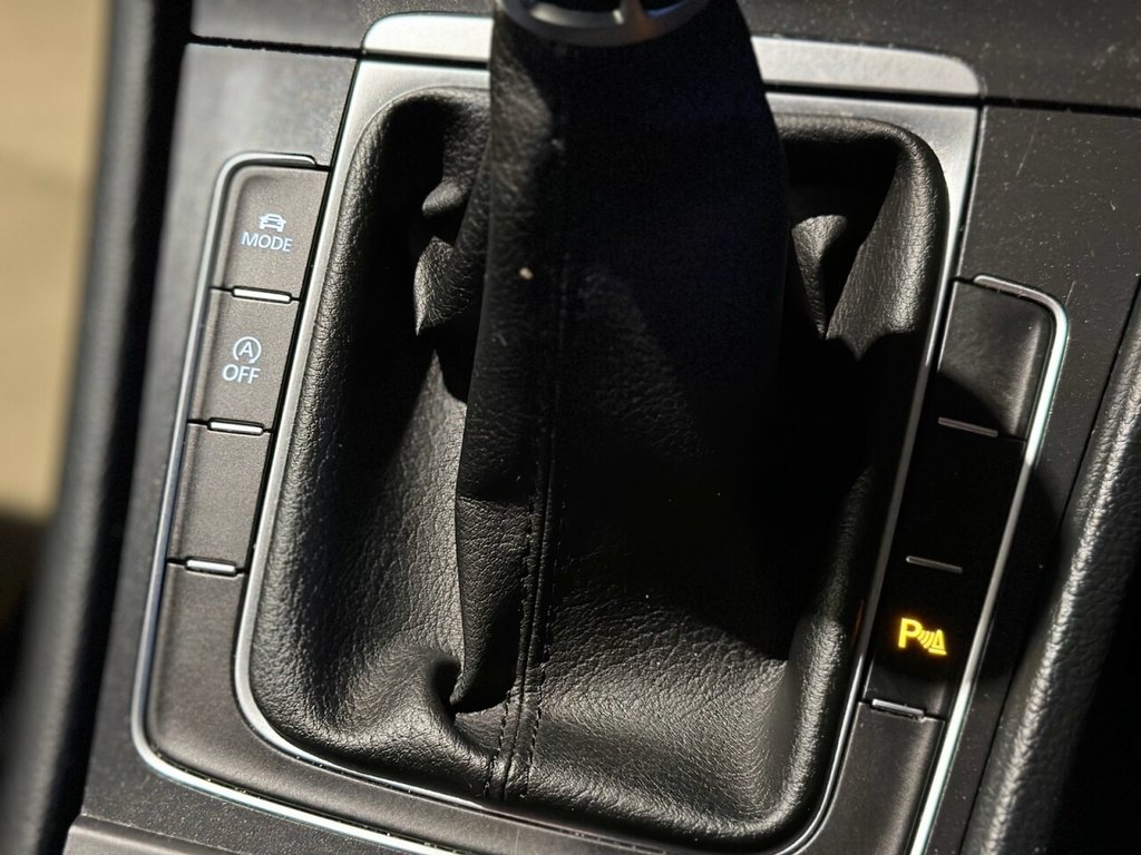 Used Volkswagen Golf 2017 for sale - 76559420: Photo 38