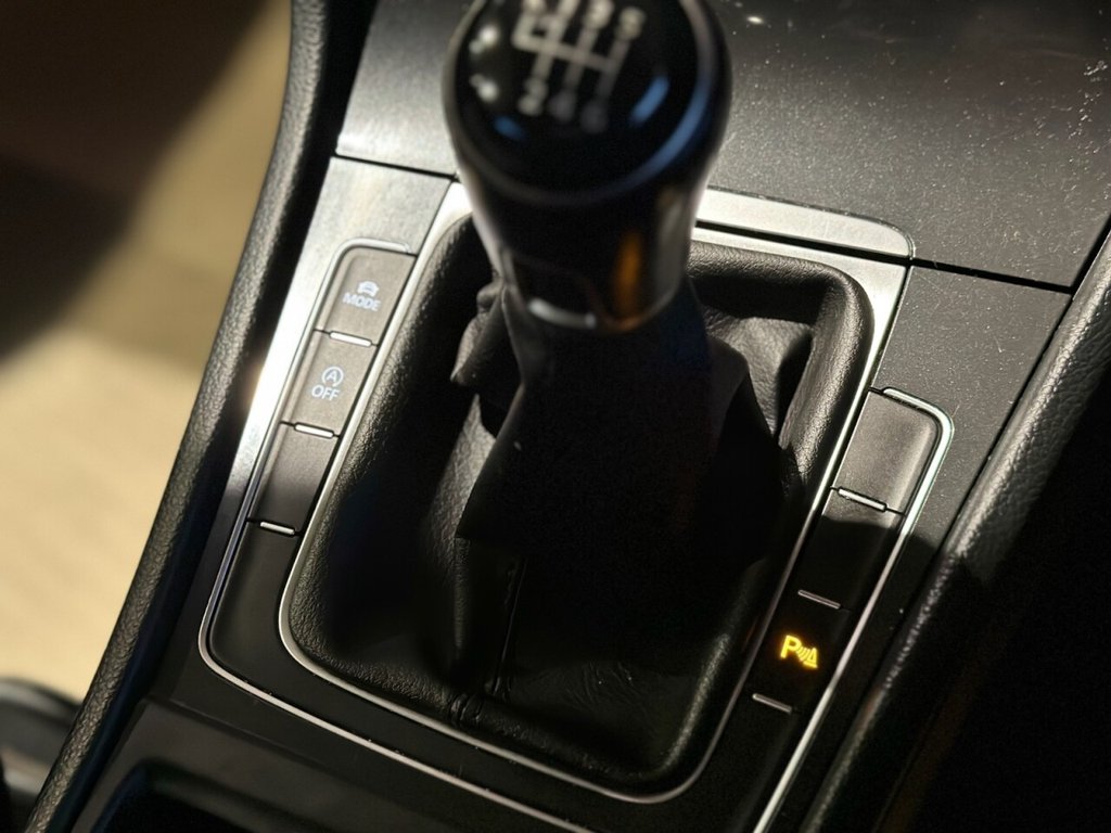 Used Volkswagen Golf 2017 for sale - 76559420: Photo 39