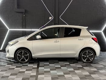 Used Toyota Yaris 2016 for sale - 79708871: Photo