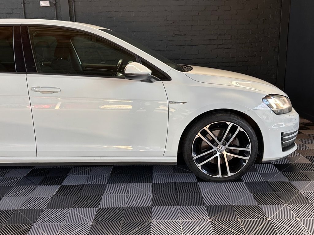 Used Volkswagen Golf 2015 for sale - 77734740: Photo 10