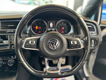 Used Volkswagen Golf 2015 for sale - 77734740: Photo