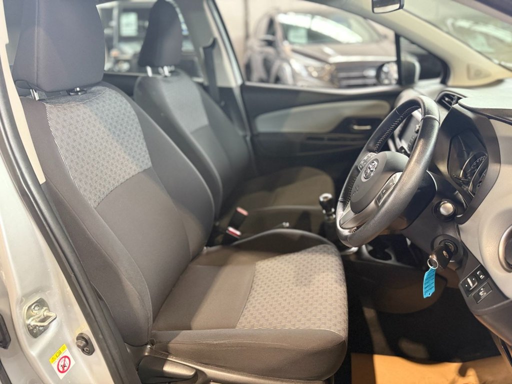 Used Toyota Yaris 2015 for sale - 75801093: Photo 29