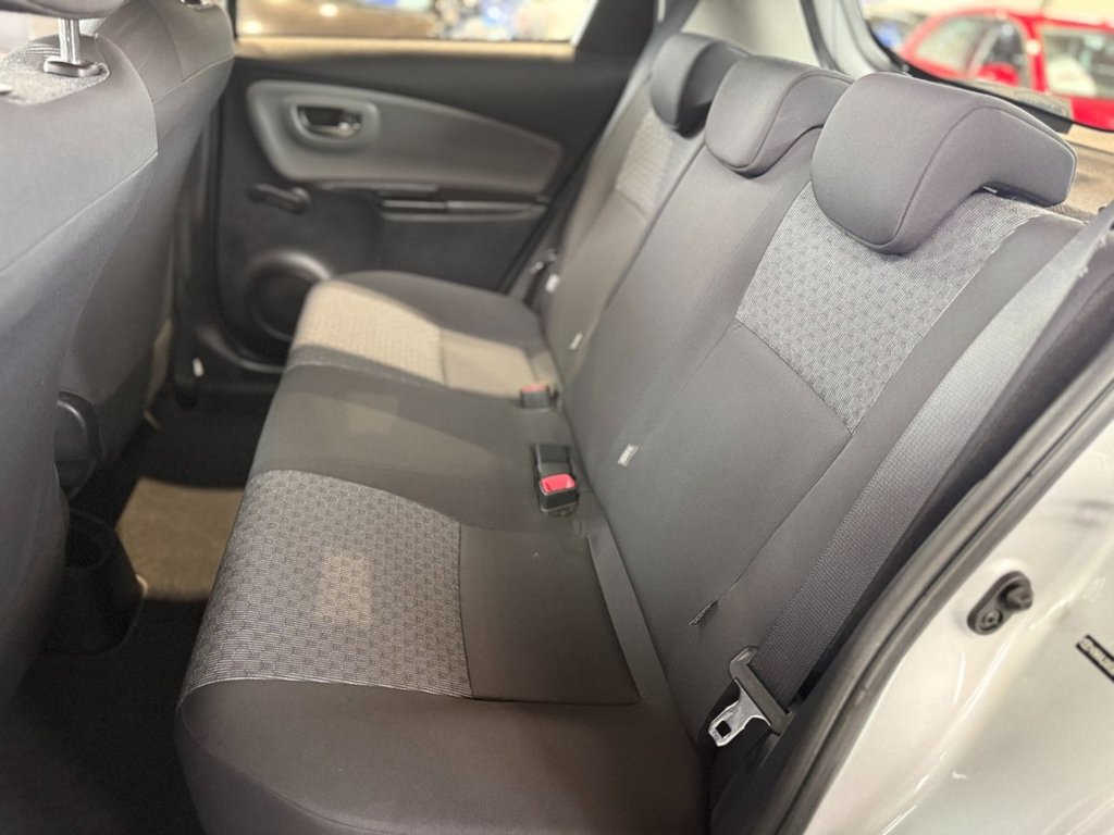 Used Toyota Yaris 2015 for sale - 75801093: Photo 32