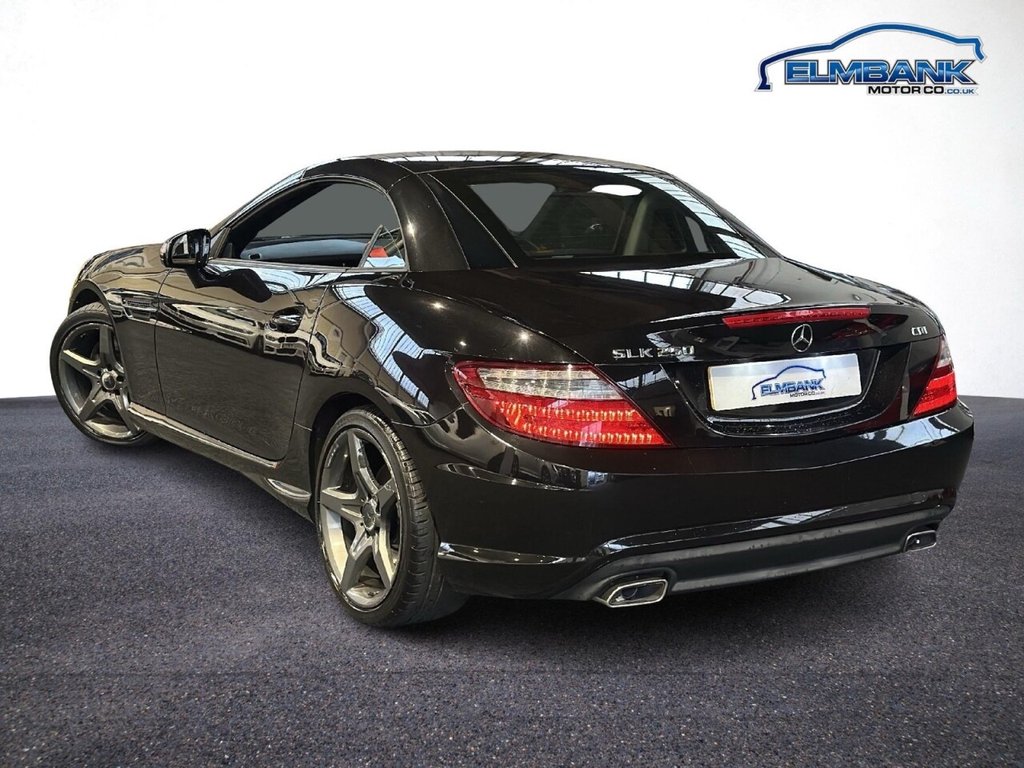 Used Mercedes-Benz SLK 2015 for sale - 76559440: Photo 11