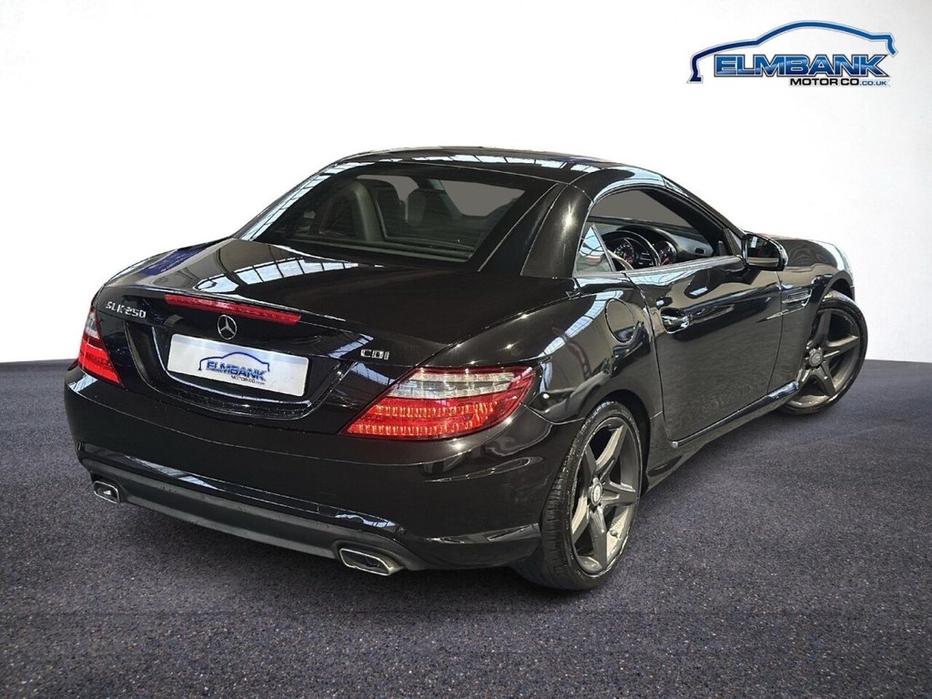 Used Mercedes-Benz SLK 2015 for sale - 76559440: Photo 15