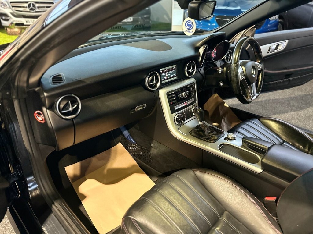 Used Mercedes-Benz SLK 2015 for sale - 76559440: Photo 27