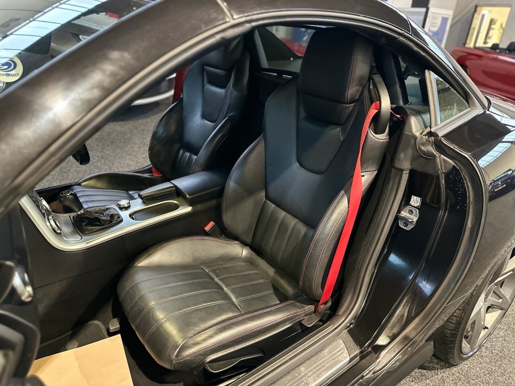 Used Mercedes-Benz SLK 2015 for sale - 76559440: Photo 28