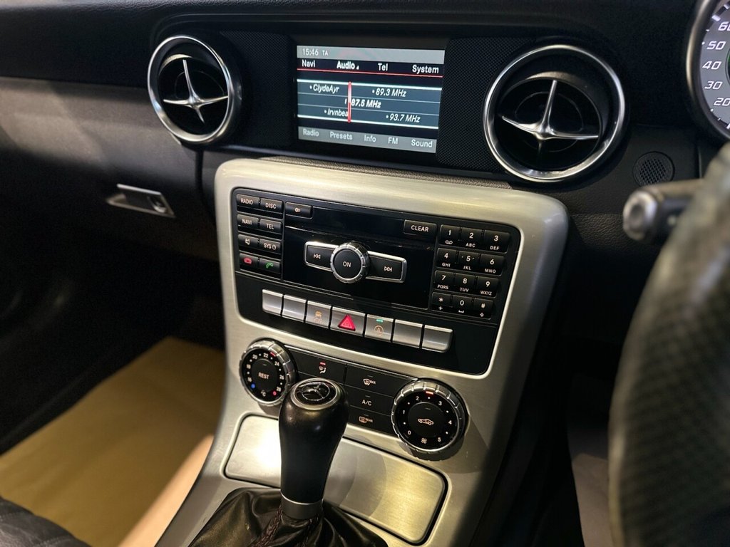 Used Mercedes-Benz SLK 2015 for sale - 76559440: Photo 32