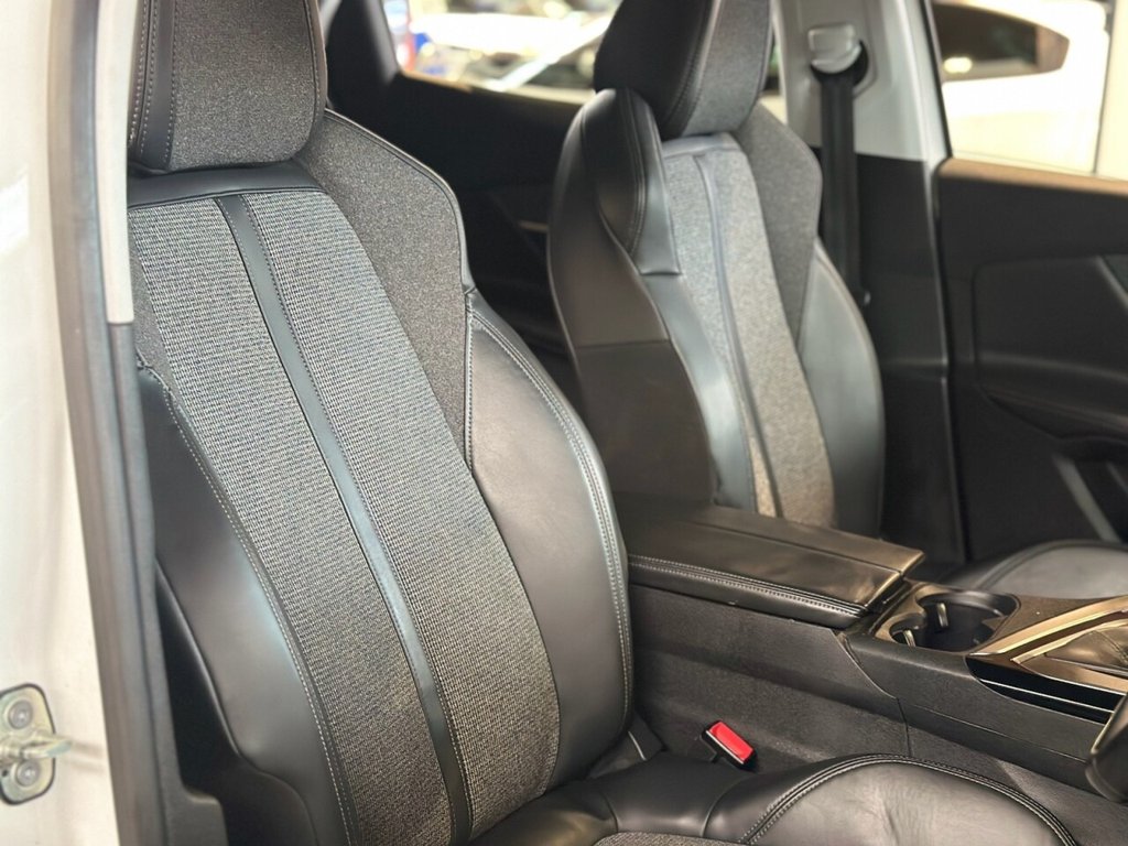 Used Peugeot 3008 2018 for sale - 76559435: Photo 24