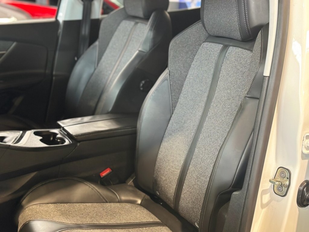 Used Peugeot 3008 2018 for sale - 76559435: Photo 29