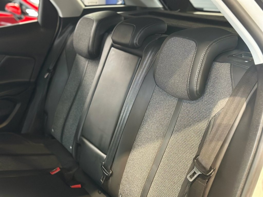 Used Peugeot 3008 2018 for sale - 76559435: Photo 30