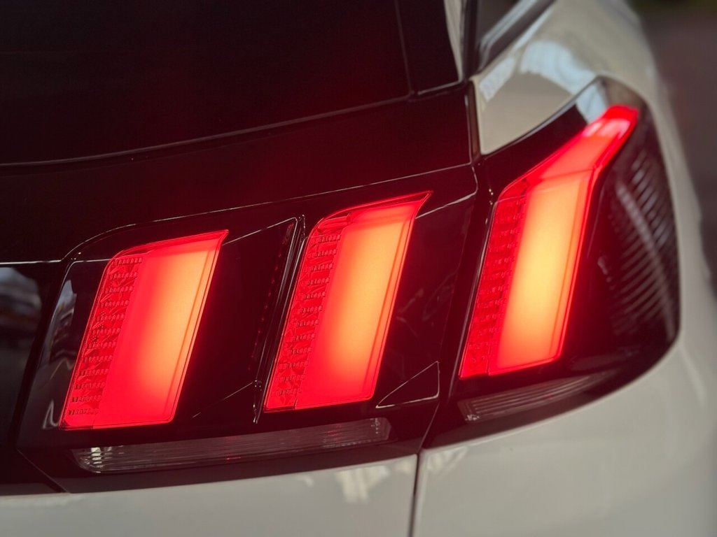 Used Peugeot 3008 2018 for sale - 76559435: Photo 42