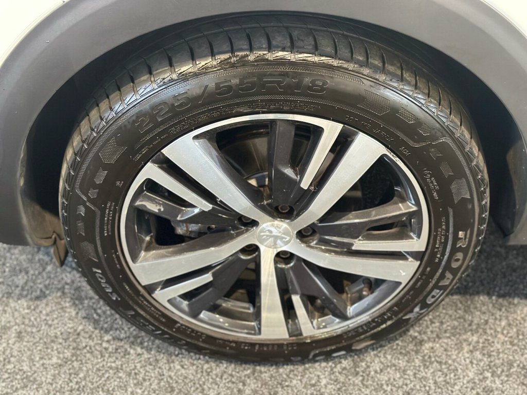 Used Peugeot 3008 2018 for sale - 76559435: Photo 44