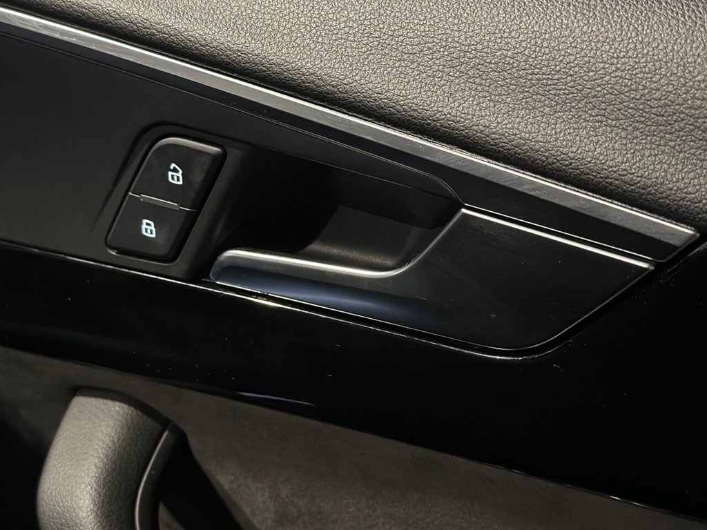 Used Audi A4 Avant 2018 for sale - 76901071: Photo 32