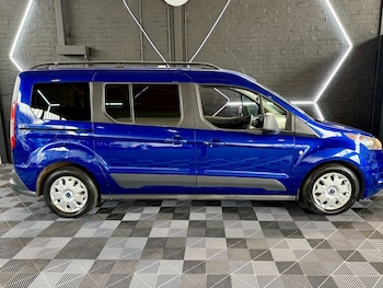 Used Ford Grand Tourneo Connect 2016 for sale - 78702605: Photo