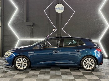 Used Renault Megane 2016 for sale - 78931330: Photo