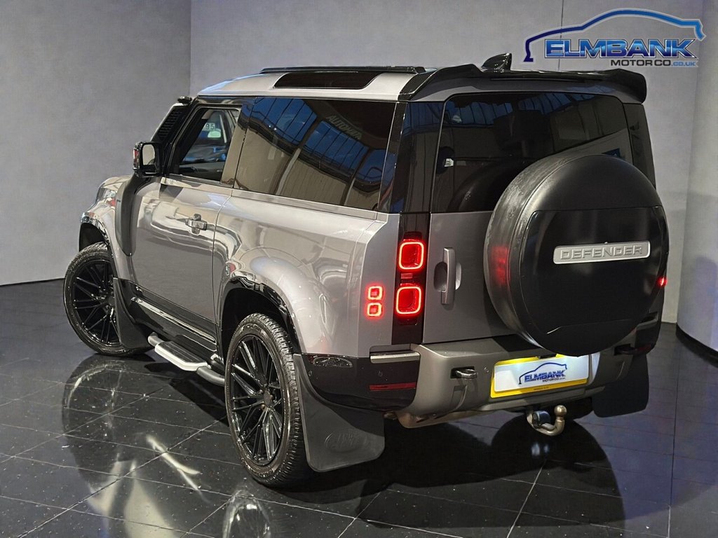 Used Land Rover Defender 2021 for sale - 76772979: Photo 15