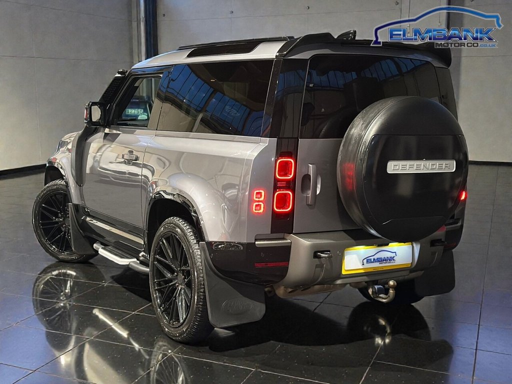 Used Land Rover Defender 2021 for sale - 76772979: Photo 16