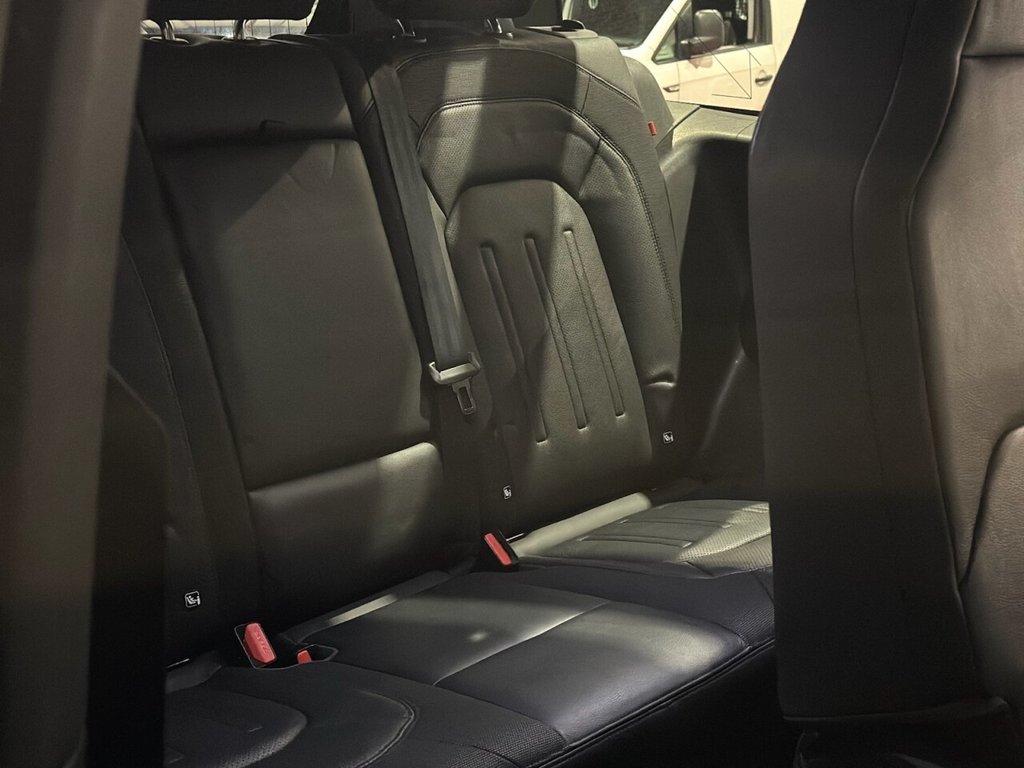 Used Land Rover Defender 2021 for sale - 76772979: Photo 26