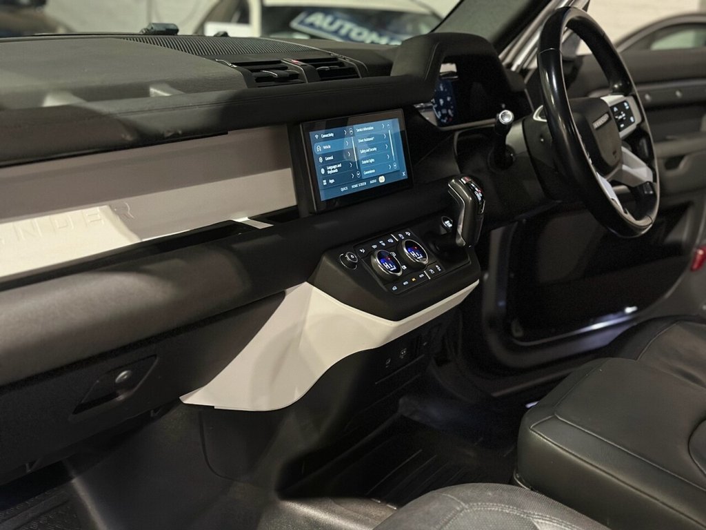 Used Land Rover Defender 2021 for sale - 76772979: Photo 27