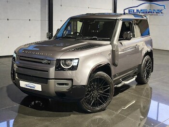 Used Land Rover Defender 2021 for sale - 76772979: Photo