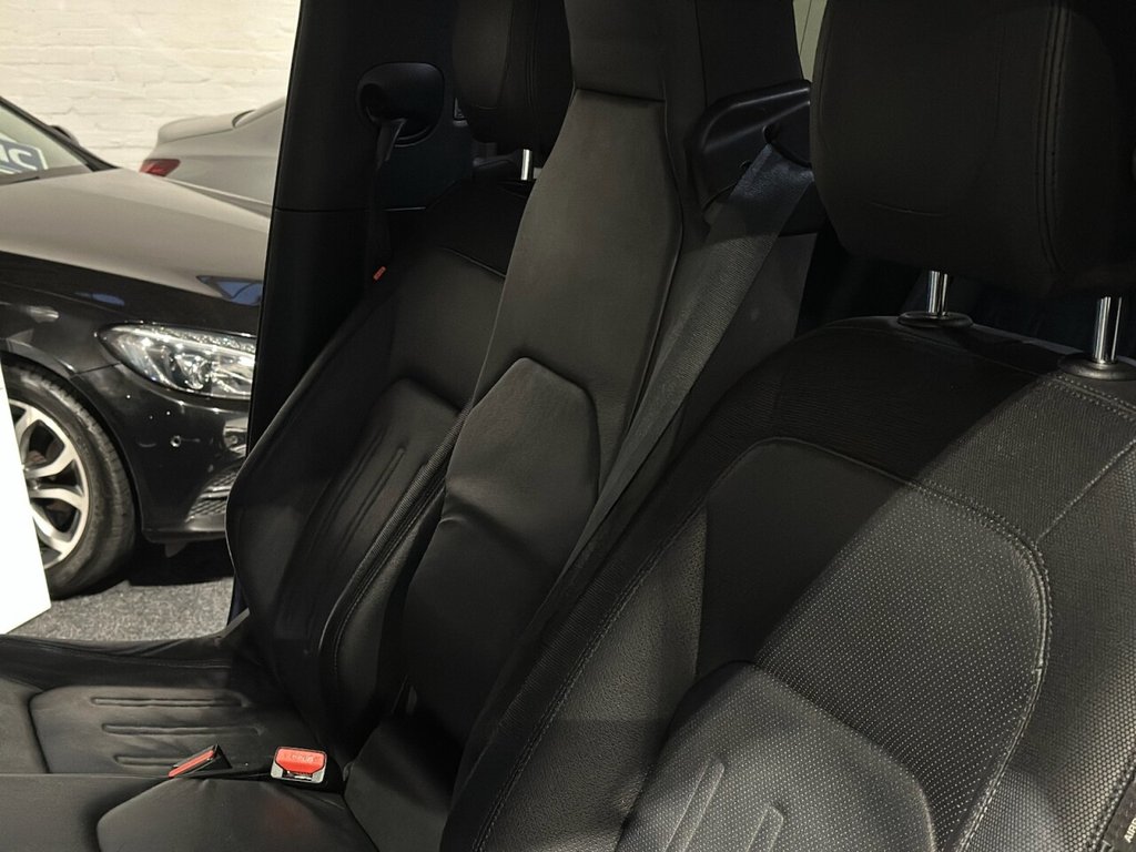 Used Land Rover Defender 2021 for sale - 76772979: Photo 30