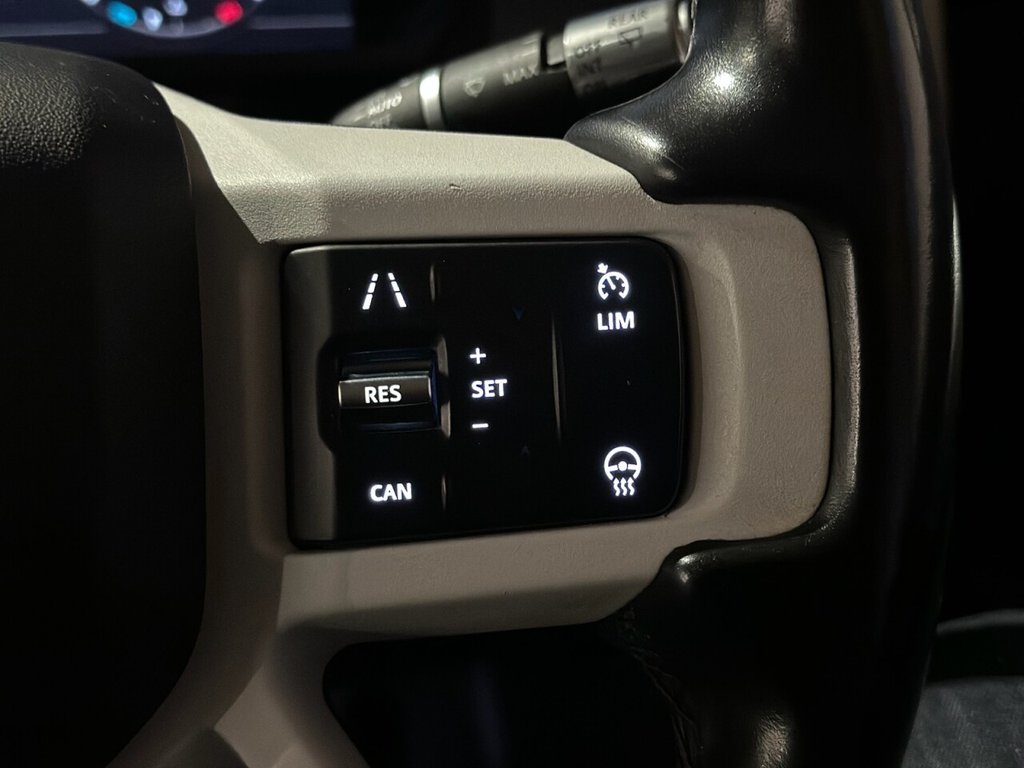 Used Land Rover Defender 2021 for sale - 76772979: Photo 36