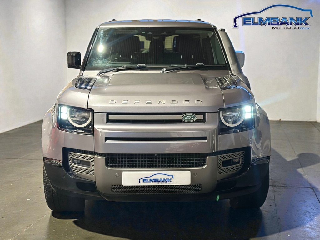 Used Land Rover Defender 2021 for sale - 76772979: Photo 4