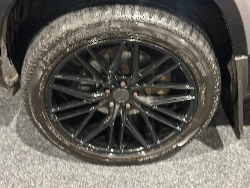 Used Land Rover Defender 2021 for sale - 76772979: Photo 40