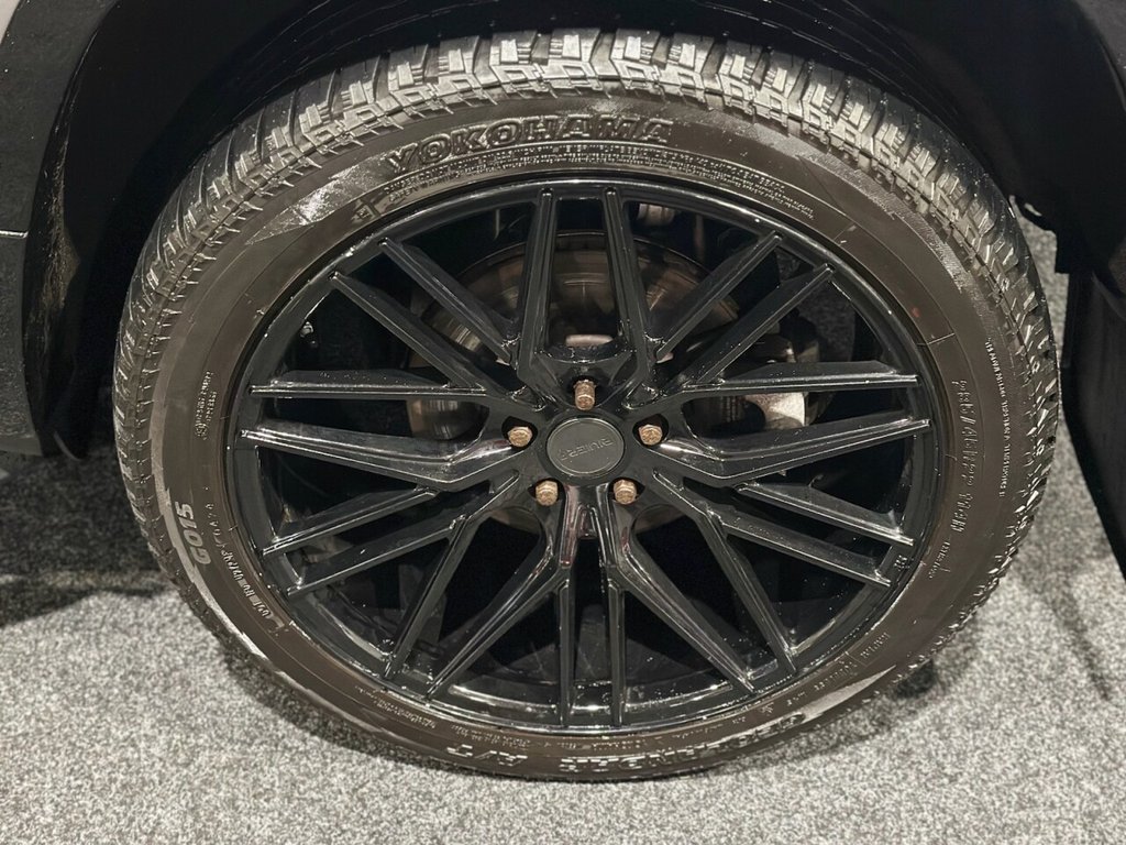 Used Land Rover Defender 2021 for sale - 76772979: Photo 41