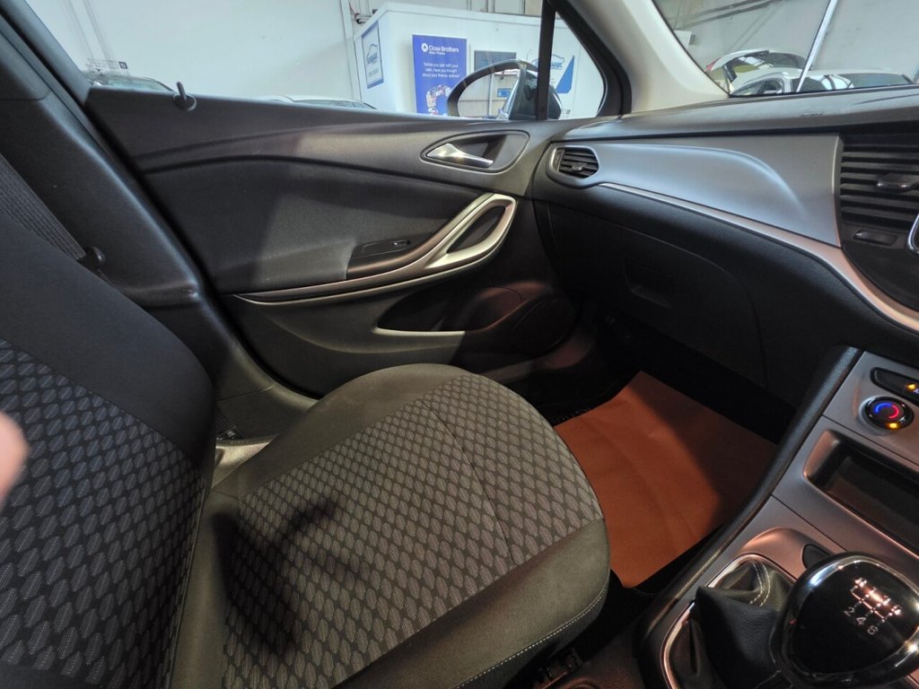 Used Vauxhall Astra 2018 for sale - 76132614: Photo 3