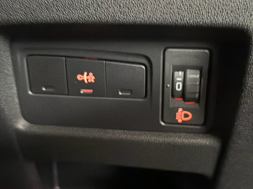 Used Citroen C4 2015 for sale - 77341949: Photo 36