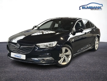 Vauxhall - Insignia