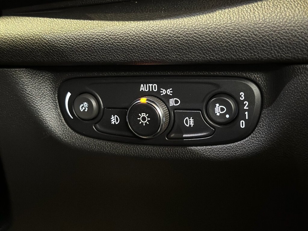 Used Vauxhall Insignia 2017 for sale - 76274053: Photo 38
