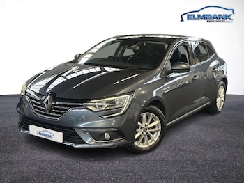Used Renault Megane 2017 for sale - 76962004: Photo