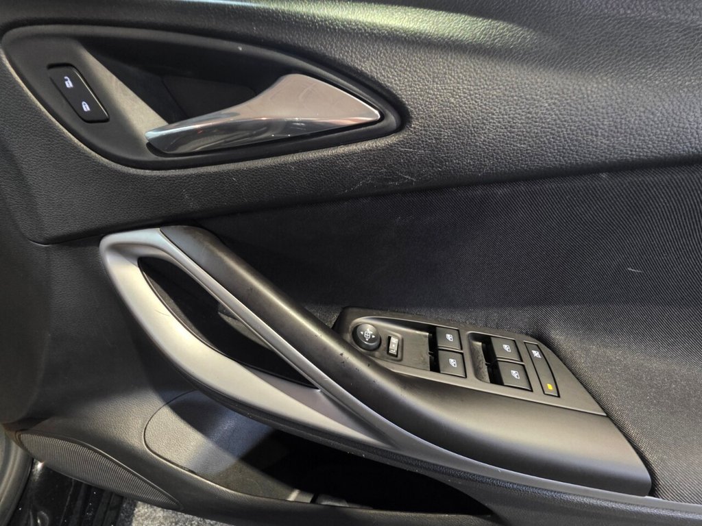 Used Vauxhall Astra 2018 for sale - 77007288: Photo 33