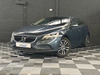 Used Volvo V40 2018 for sale - 77521524: Photo