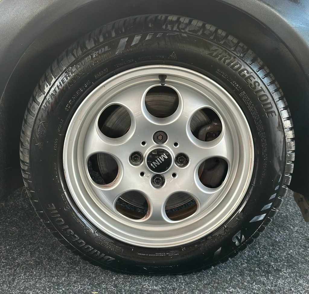 Used MINI Roadster 2014 for sale - 76367422: Photo 41