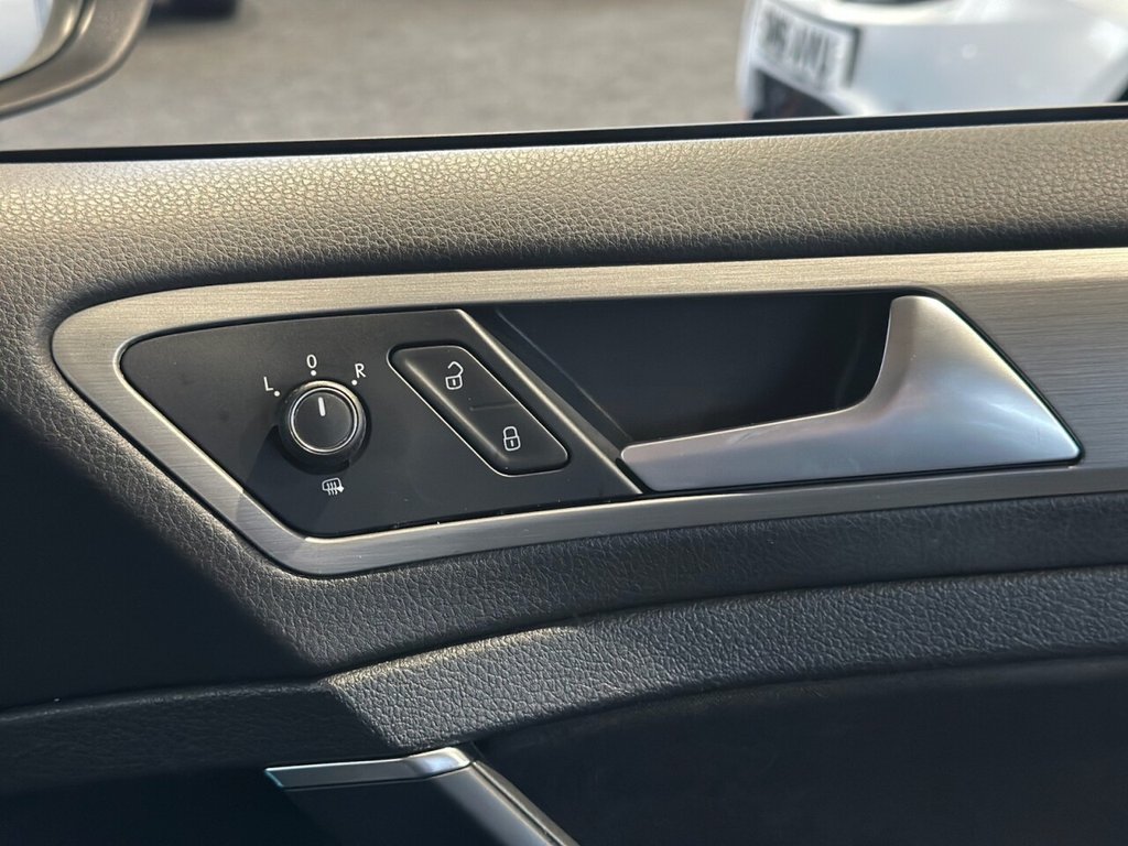 Used Volkswagen Golf 2014 for sale - 77020436: Photo 34