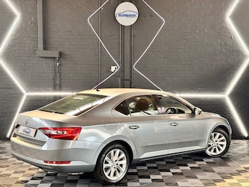 Used Skoda Superb 2018 for sale - 79154851: Photo