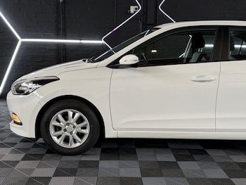 Used Hyundai i20 2016 for sale - 78833232: Photo
