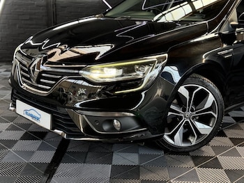 Used Renault Megane 2017 for sale - 79619587: Photo